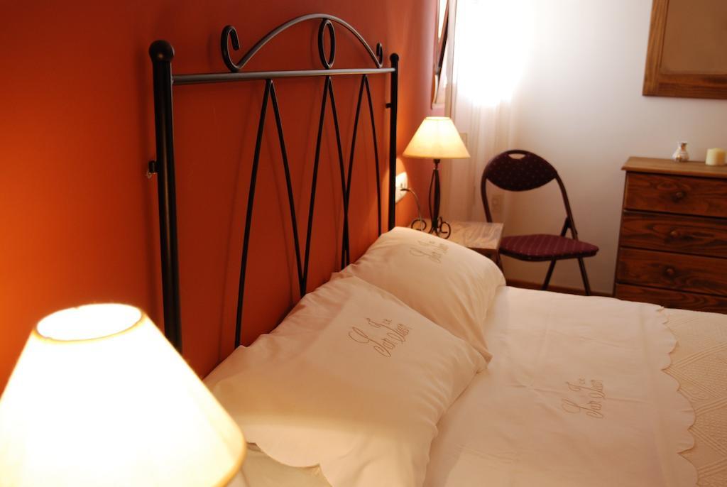 Apartamentos Rurales San Juan Castellnovo Zimmer foto